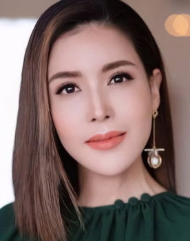 Mayurin Pongpudpunth