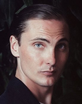 Eamon Farren